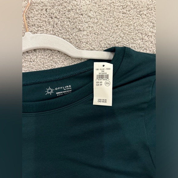 NWT aerie longsleeve - Picture 2 of 3